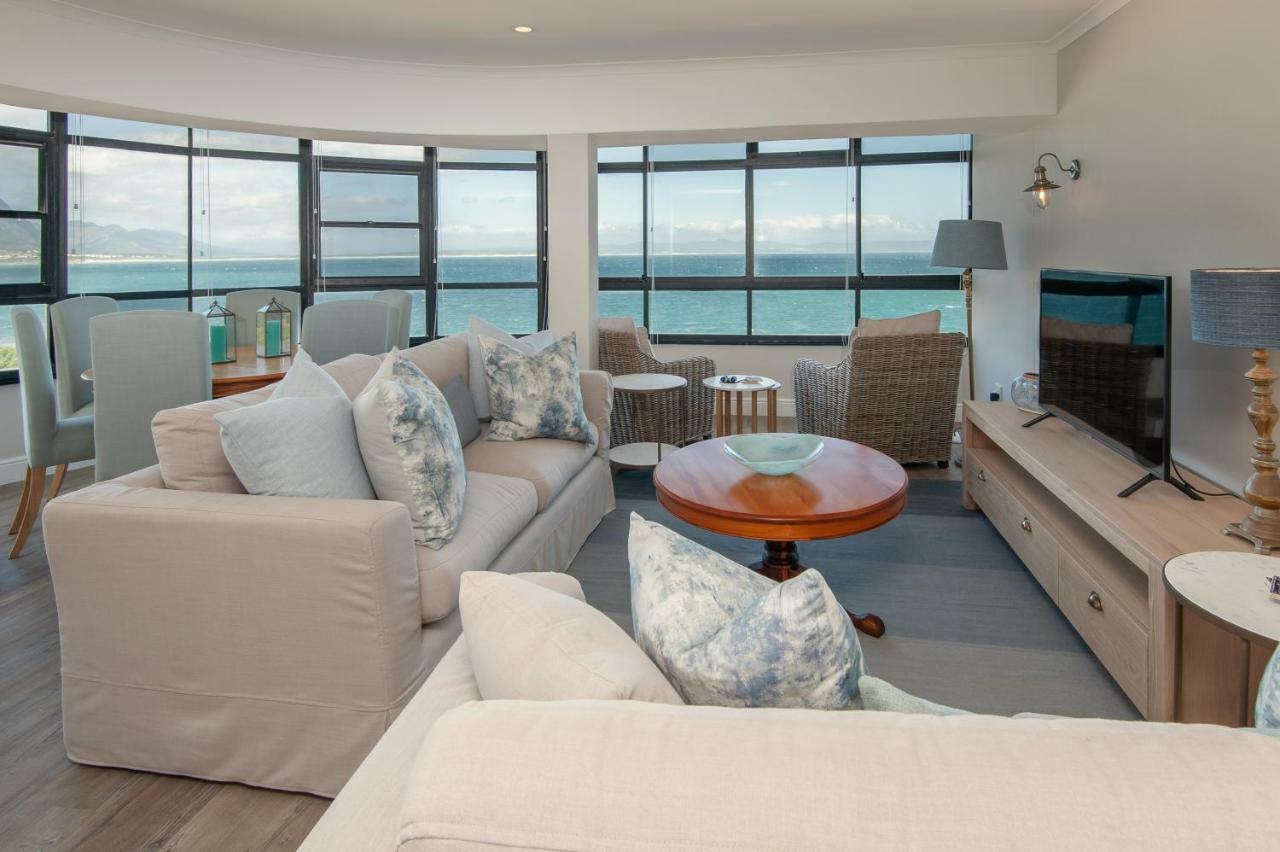 The Sun, Whales & Waves - Seafront Apartment Hermanus Eksteriør billede